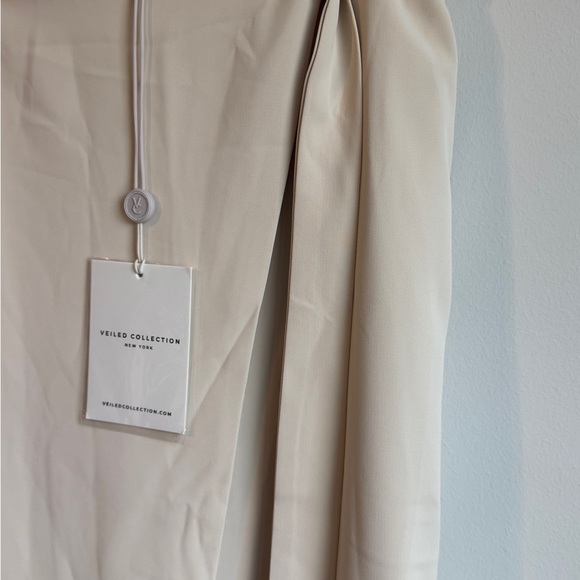 Veiled Collection Chic Cream Wide Leg Pants - Picture 7 of 9